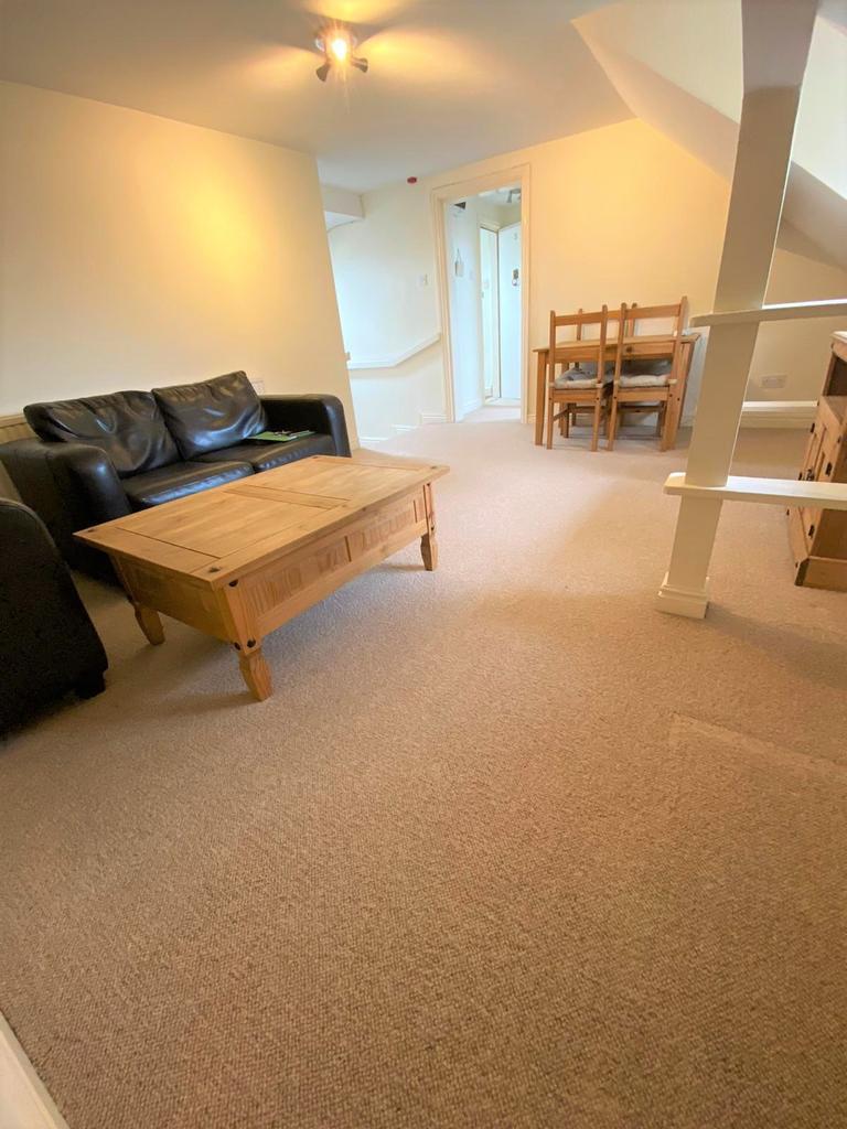 Apartment in Manchester - View 3