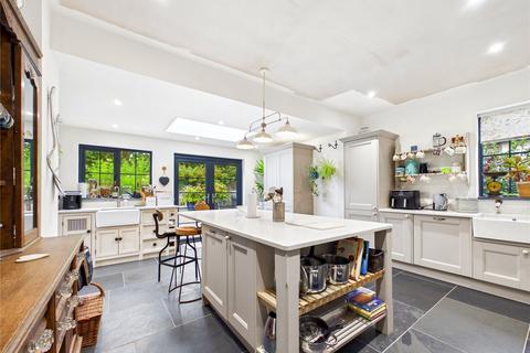 5 bedroom detached house to rent, Penally, Tenby, Pembrokeshire, SA70