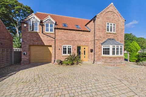 4 bedroom detached house for sale, Station Yard Close, Cranswick, YO25