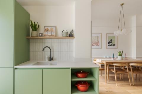 3 bedroom maisonette to rent, Barnsbury Road London N1