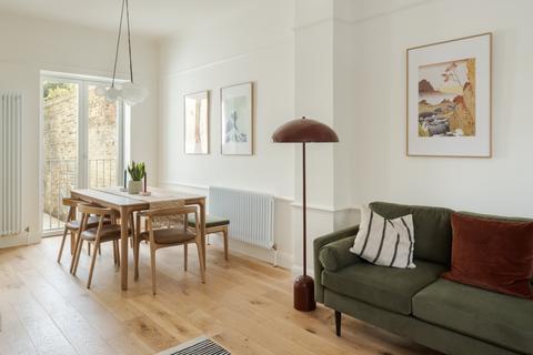 3 bedroom maisonette to rent, Barnsbury Road London N1