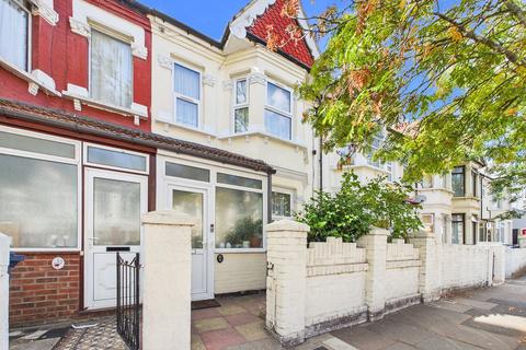 3 bedroom terraced house for sale, Oswald Road, Southall, UB1