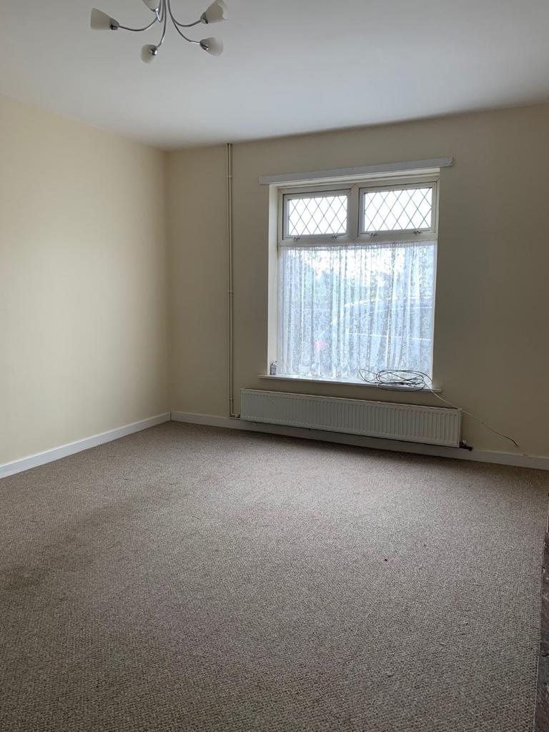 House in Llannon - View 4