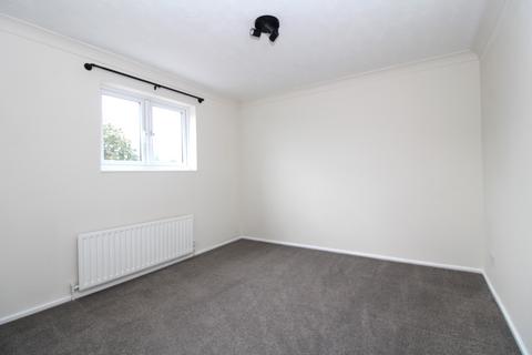 3 bedroom end of terrace house to rent, Ripon Road, Stevenage SG1