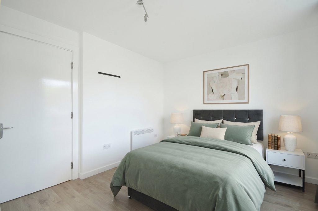 Apartment in Salford - View 5