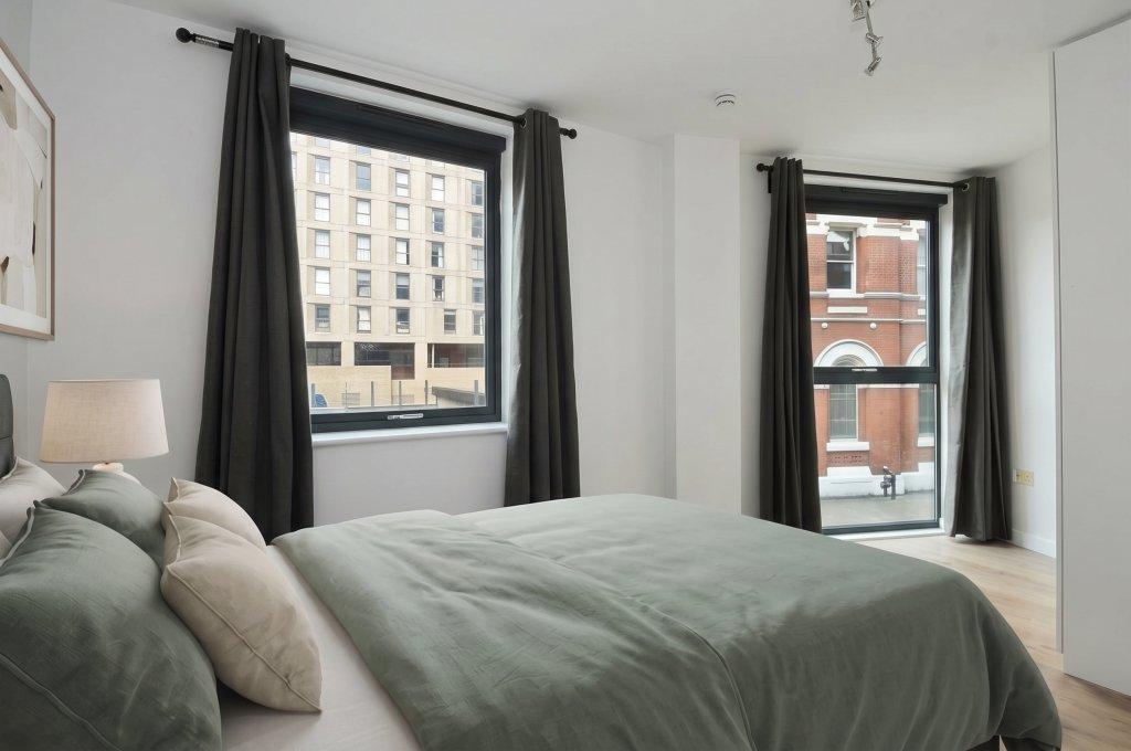 Apartment in Salford - More