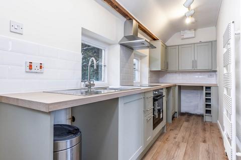 3 bedroom detached house to rent, The Old School House, Turkdean