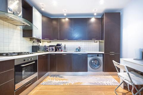 2 bedroom maisonette for sale, Park Road, Hendon, London, NW4