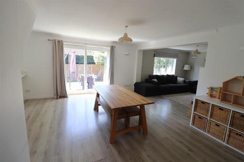 4 bedroom detached house for sale, April Close, Orpington BR6