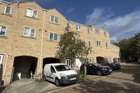 3 bedroom terraced house to rent, HX6 2AB