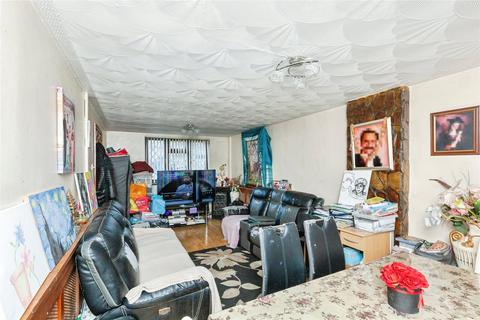 3 bedroom end of terrace house for sale, Capesthorne Close, North Evington, Leicester, LE5