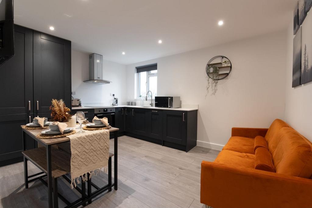 Apartment in London - View 3