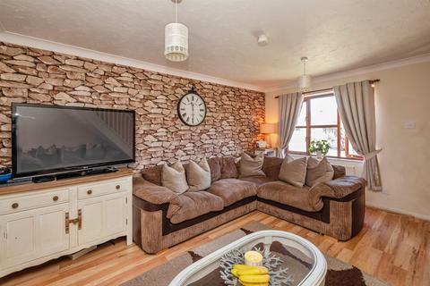 2 bedroom semi-detached house for sale, Foxglove Close, North Walsham