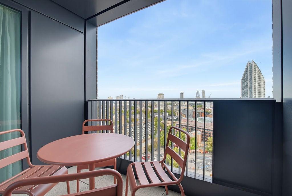 Apartment in London - View 2