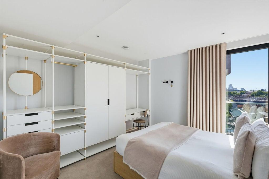 Apartment in London - View 5