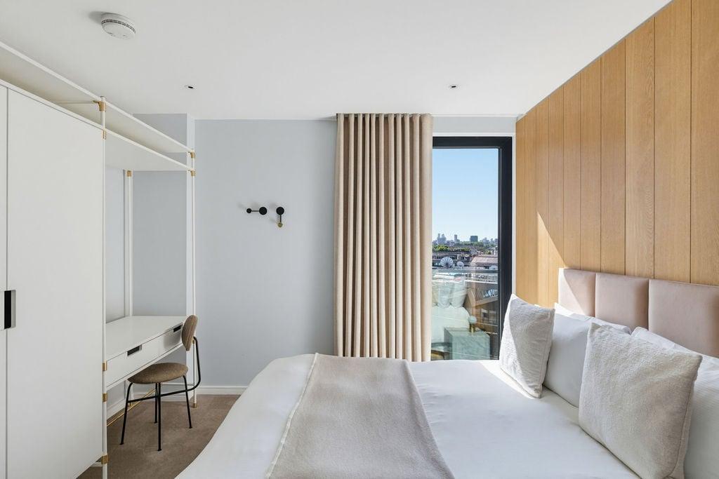 Apartment in London - More