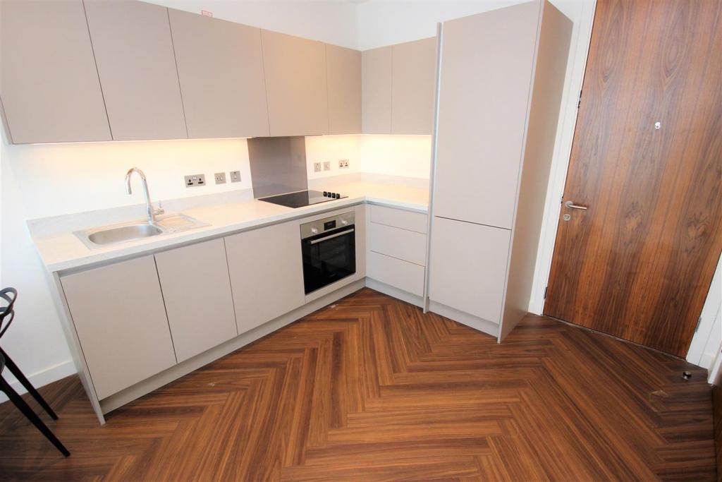 Apartment in Salford Quay - More