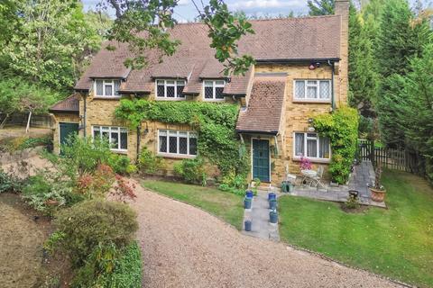 4 bedroom detached house for sale, Potter Street Hill, Pinner