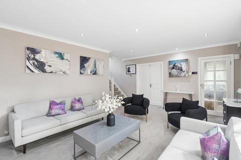 4 bedroom detached house for sale, Potter Street Hill, Pinner