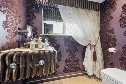 4 bedroom detached house for sale, Potter Street Hill, Pinner