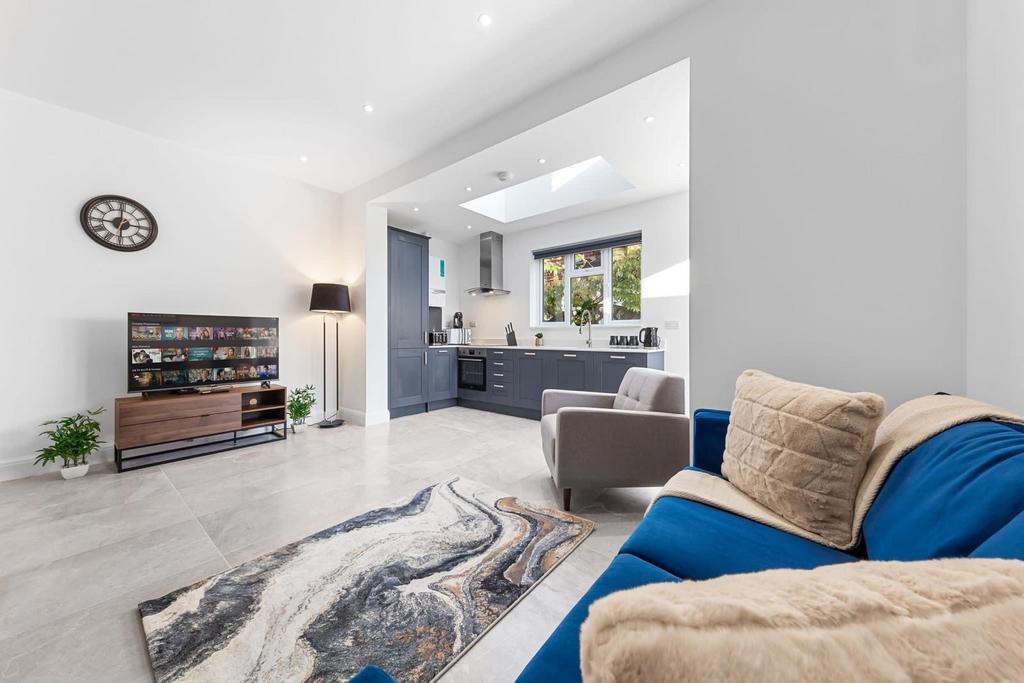 Apartment in London - View 4