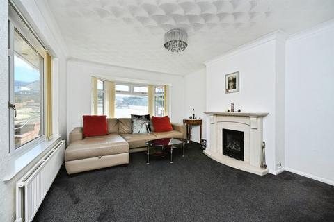 4 bedroom semi-detached bungalow for sale, Swanborough Drive, Brighton