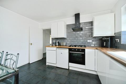 4 bedroom semi-detached bungalow for sale, Swanborough Drive, Brighton