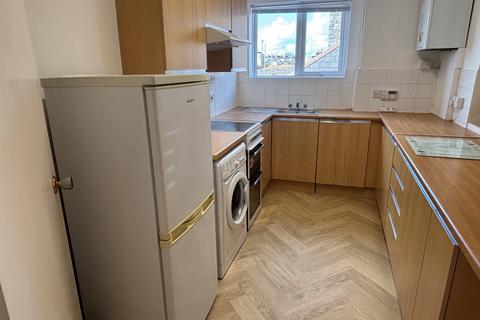 2 bedroom apartment to rent, Ellacombe Church Road, Torquay TQ1
