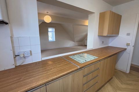 2 bedroom apartment to rent, Ellacombe Church Road, Torquay TQ1