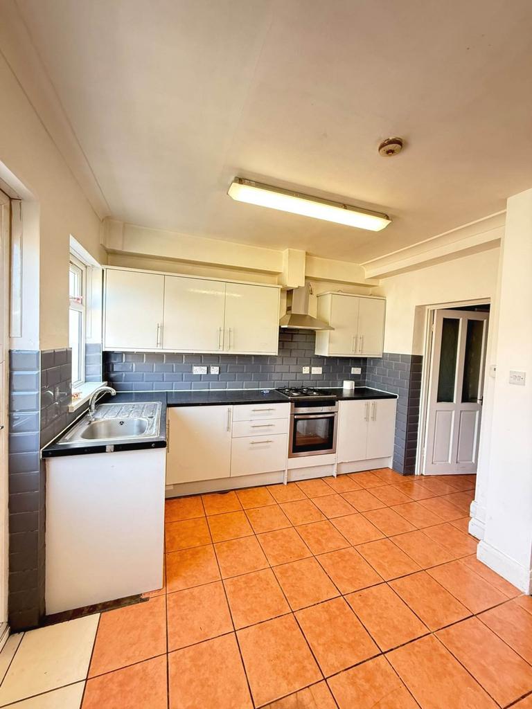House in Southall - View 3