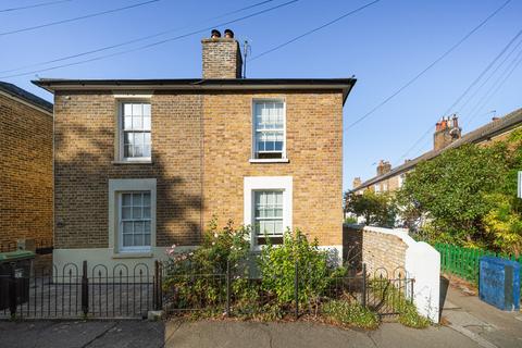 2 bedroom semi-detached house for sale, Gravesend, Kent DA12