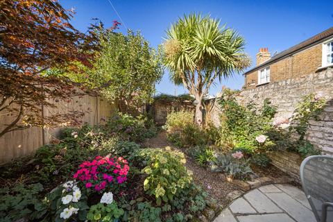 2 bedroom semi-detached house for sale, Gravesend, Kent DA12