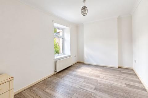 3 bedroom apartment to rent, Commercial Road, Port Talbot, SA13