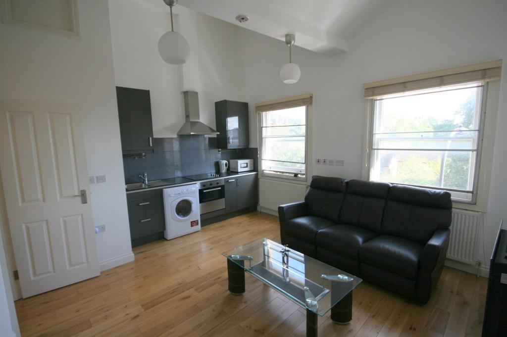 Apartment in Hampstead - View 3