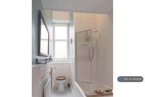 2 bedroom flat to rent, Leamington Terrace, Edinburgh, EH10