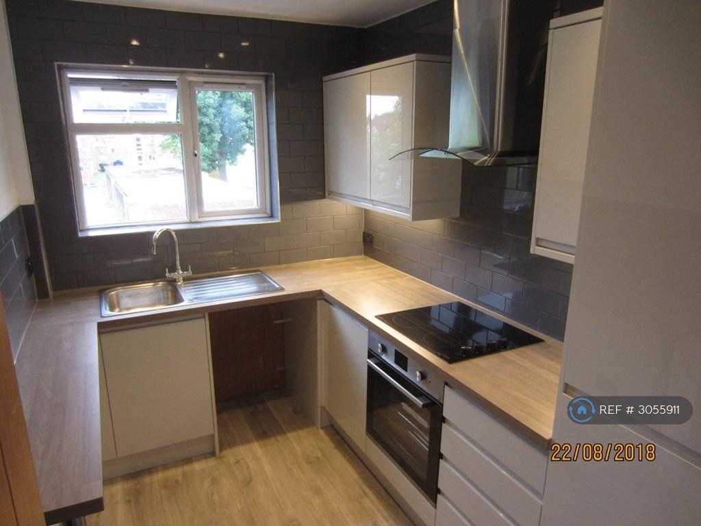 Apartment in London - View 5