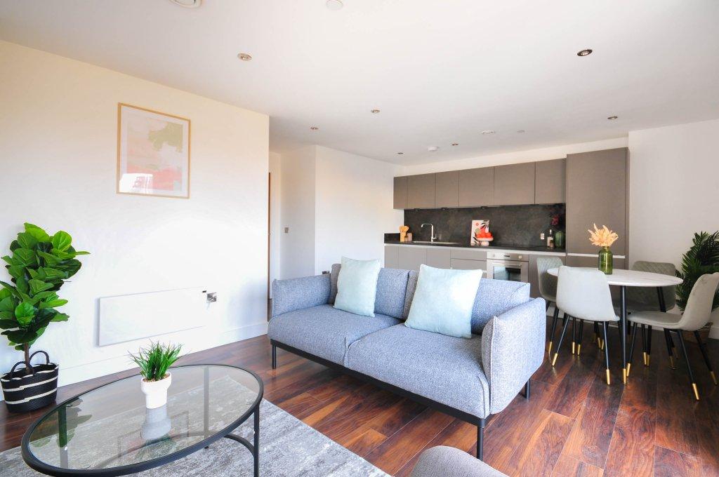 Apartment in Salford - View 4