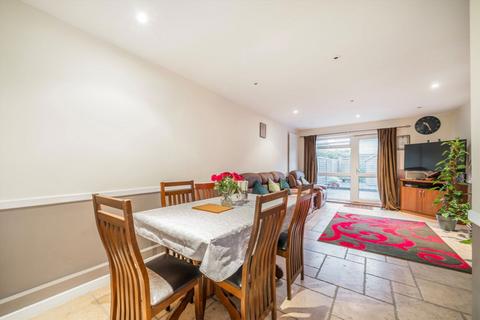 3 bedroom house for sale, Deepwell Close, Isleworth TW7