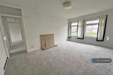 3 bedroom flat to rent, King St, Telford, TF4