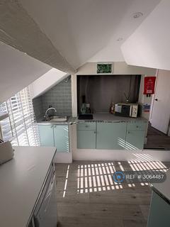 2 bedroom flat to rent, Port Isaac, Wadebridge, PL29