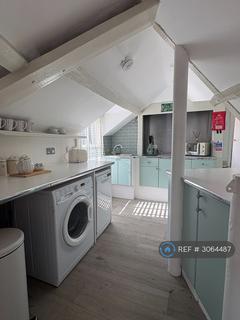 2 bedroom flat to rent, Port Isaac, Wadebridge, PL29