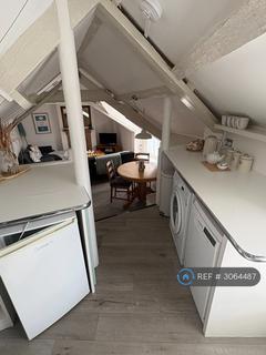 2 bedroom flat to rent, Port Isaac, Wadebridge, PL29