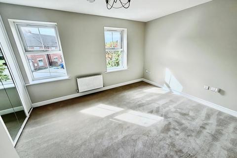 3 bedroom semi-detached house for sale, Mulberry Gardens, Goole DN14