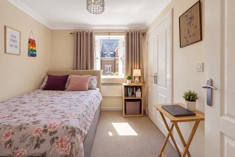 2 bedroom flat to rent, Gilbert Way, Canterbury
