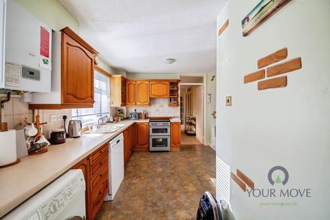 4 bedroom semi-detached house for sale, Knightsbridge Road, Leicester LE2