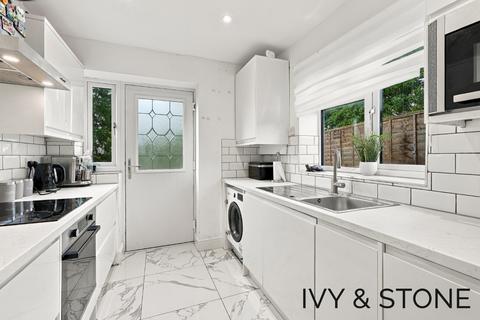 2 bedroom semi-detached house for sale, Bromley, Kent, BR1
