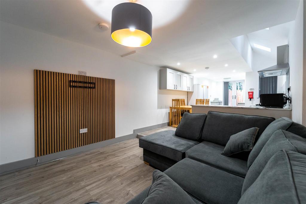 House in BIRMINGHAM - View 4