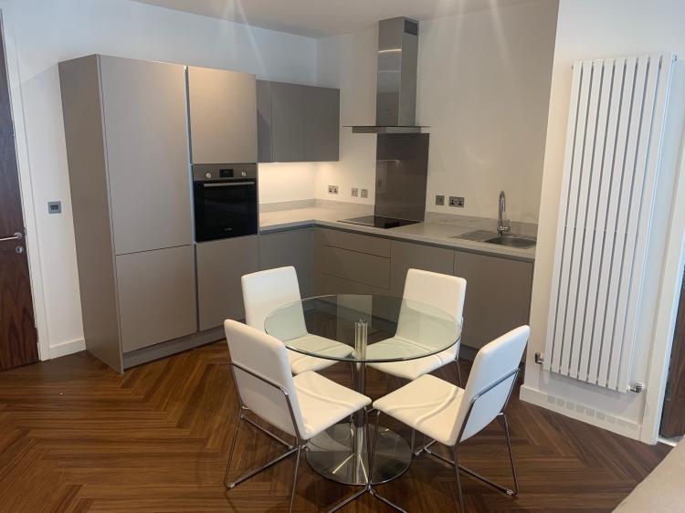 Apartment in Salford - View 3