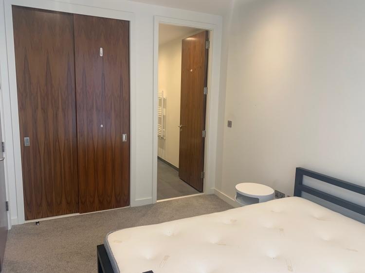 Apartment in Salford - View 5