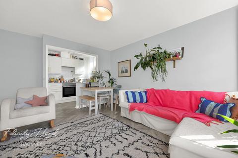 2 bedroom flat for sale, Pickering Close, London E9